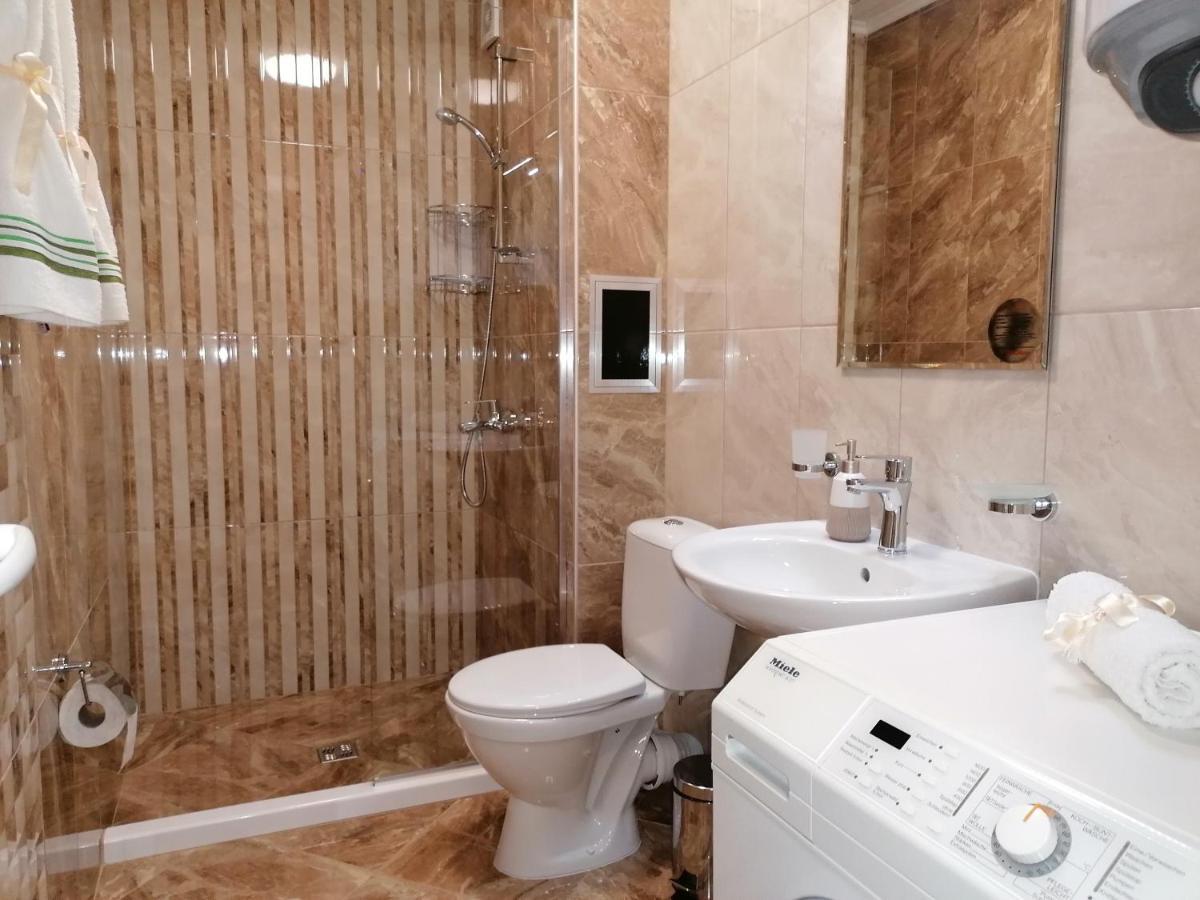 Megi Luxury Apartments Pomorie Exterior photo